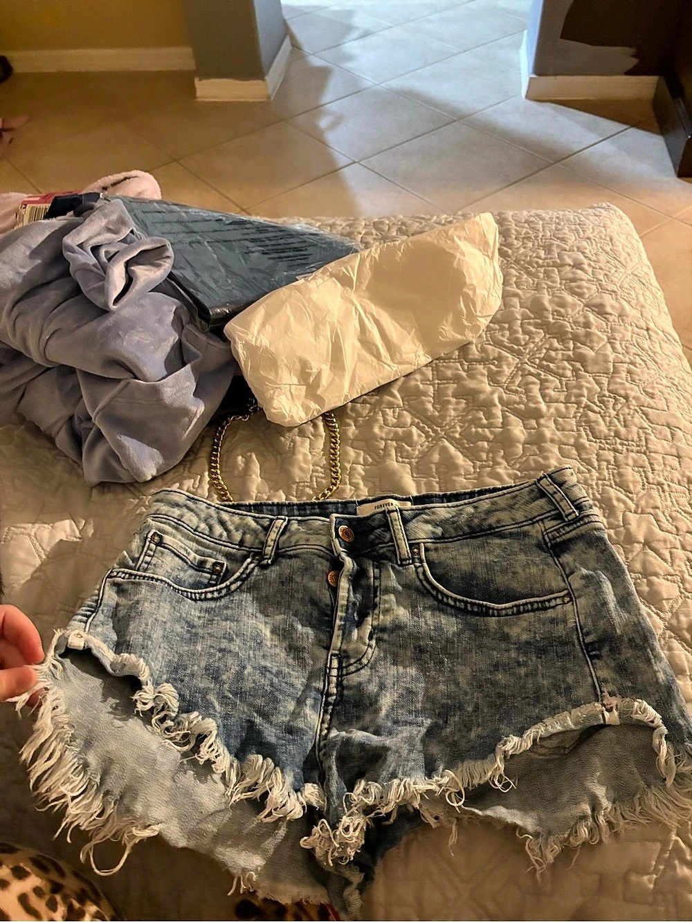 Forever 21 Women's Distressed Denim Shorts Size 13 from 2016